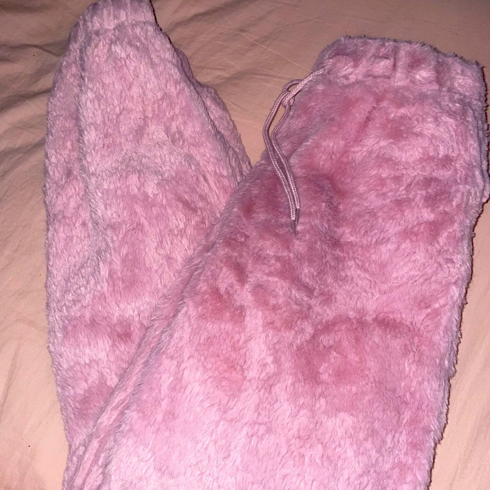 Cozy Pink Fleece Women’s Bottoms